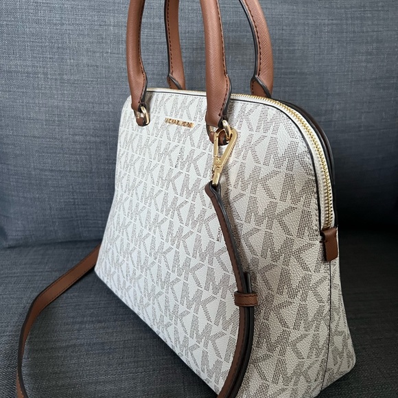 NWT MICHAEL KORS CINDY LARGE DOME SATCHEL HANDBAG - Picture 9 of 11